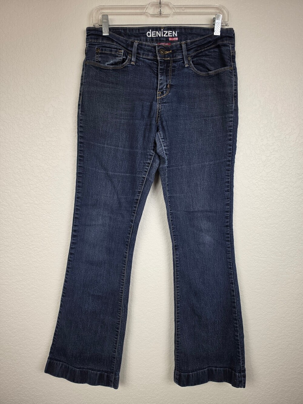 Denizen Levi's Boot Cut Jeans Medium Size 8 Dark Blue Denim